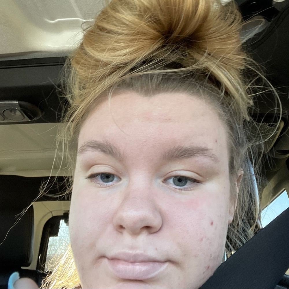 Meet your Posher, Adison